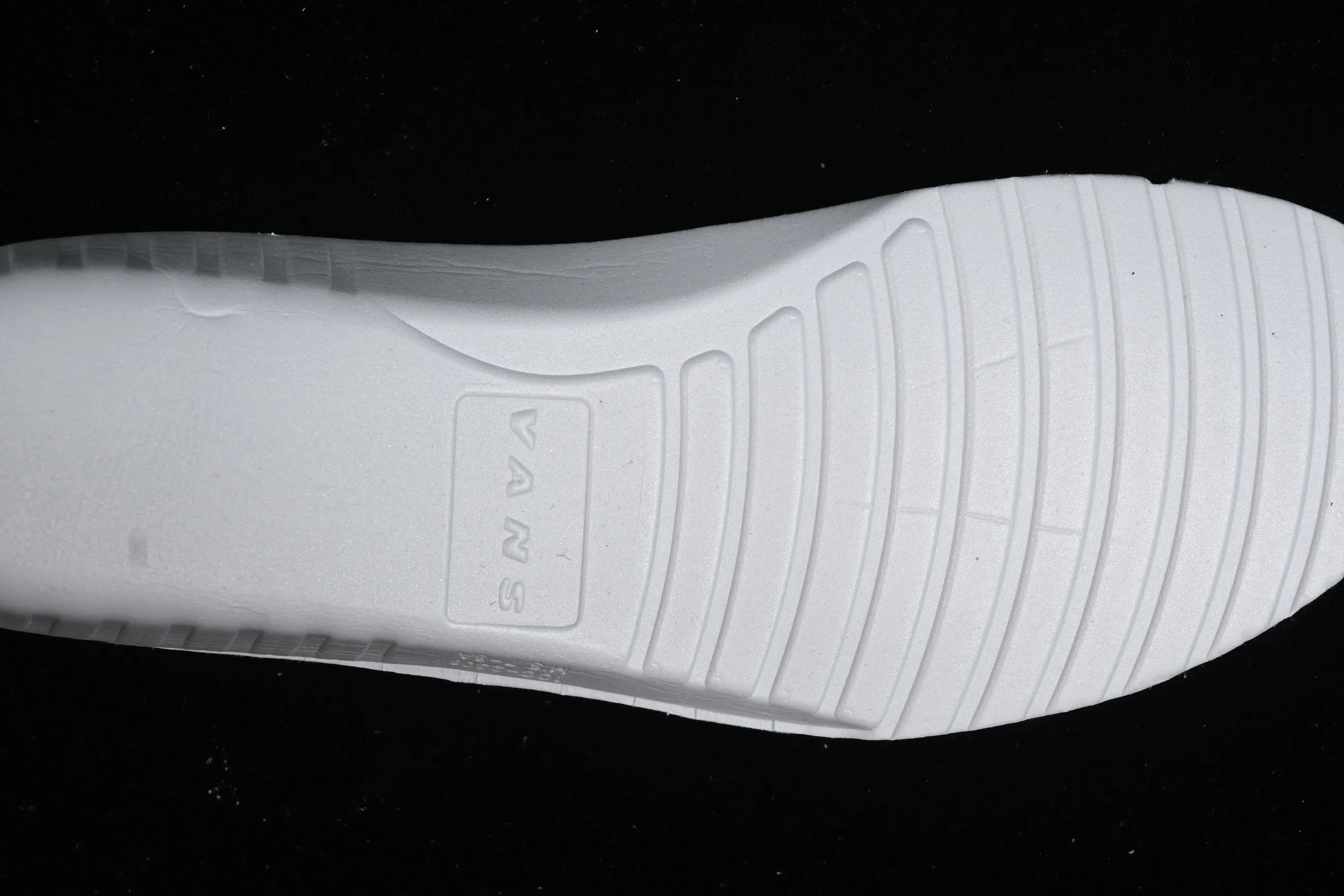 All categories Vans Vans series Vans Mid Vans China Vans Rowley XLT series Vans official shock-absorbing and wear-resistant retro skateboard shoes VN000CTMJ92